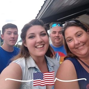 Meet your Posher, Kimberly